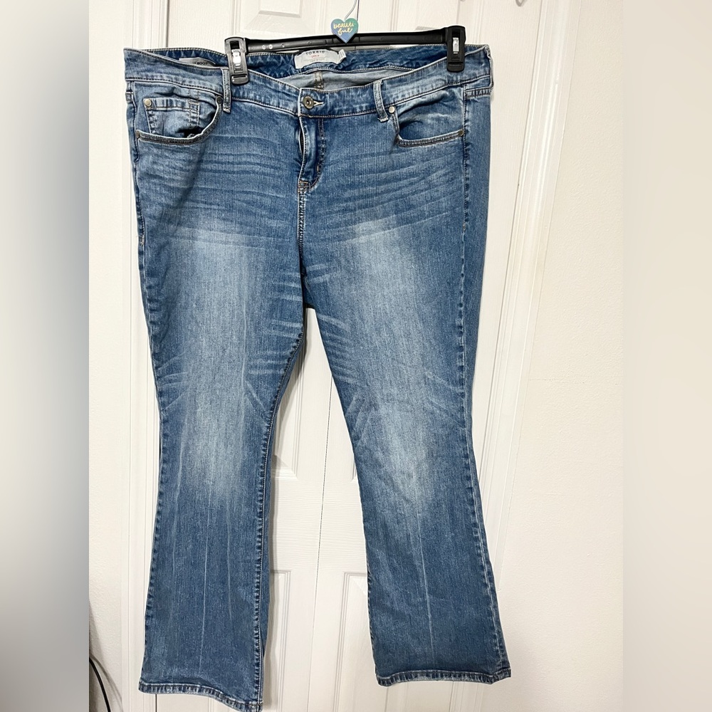 Torrid slim boot plus size jeans 22